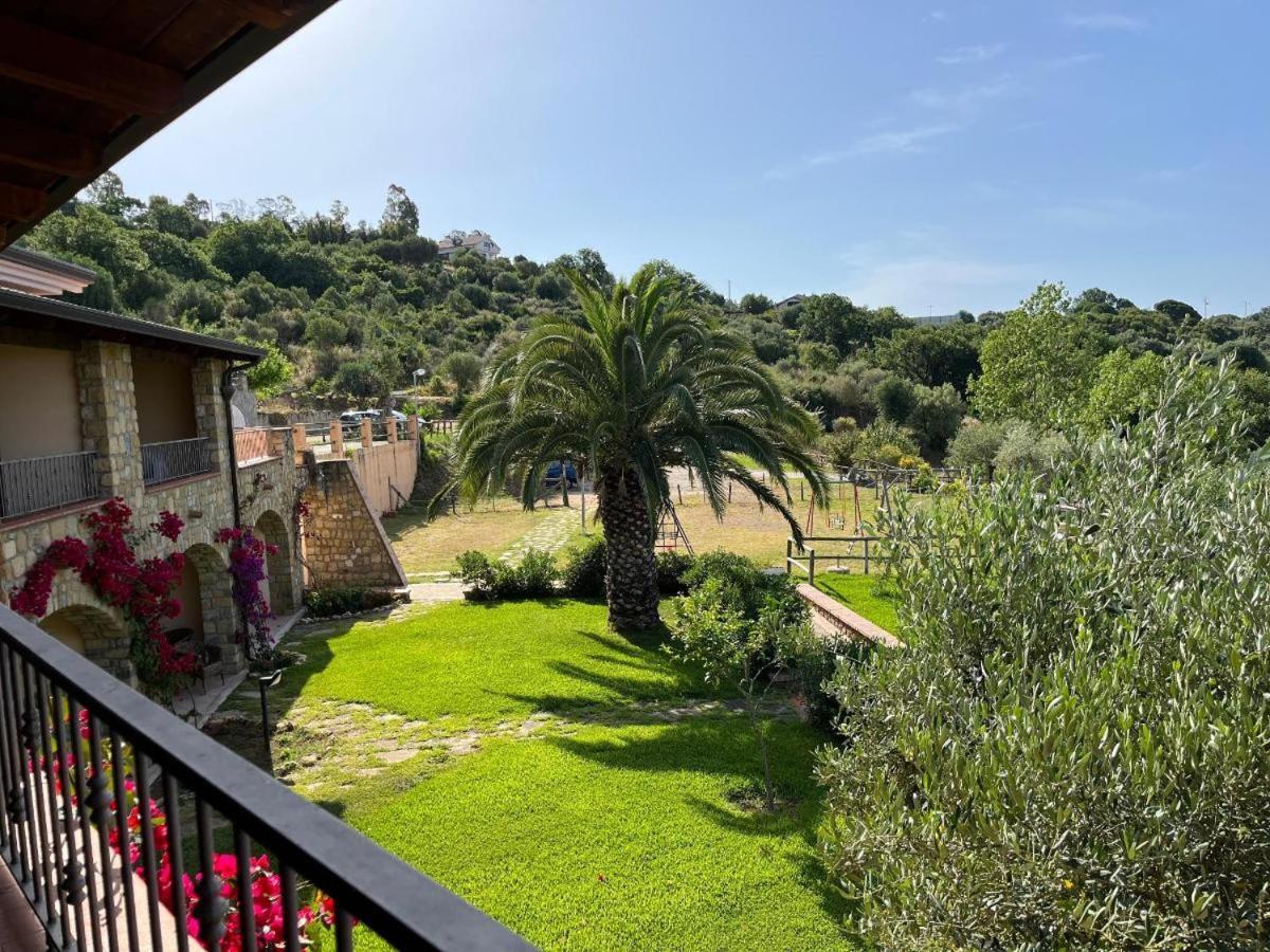 Residence Il Casale Palinuro Eksteriør billede